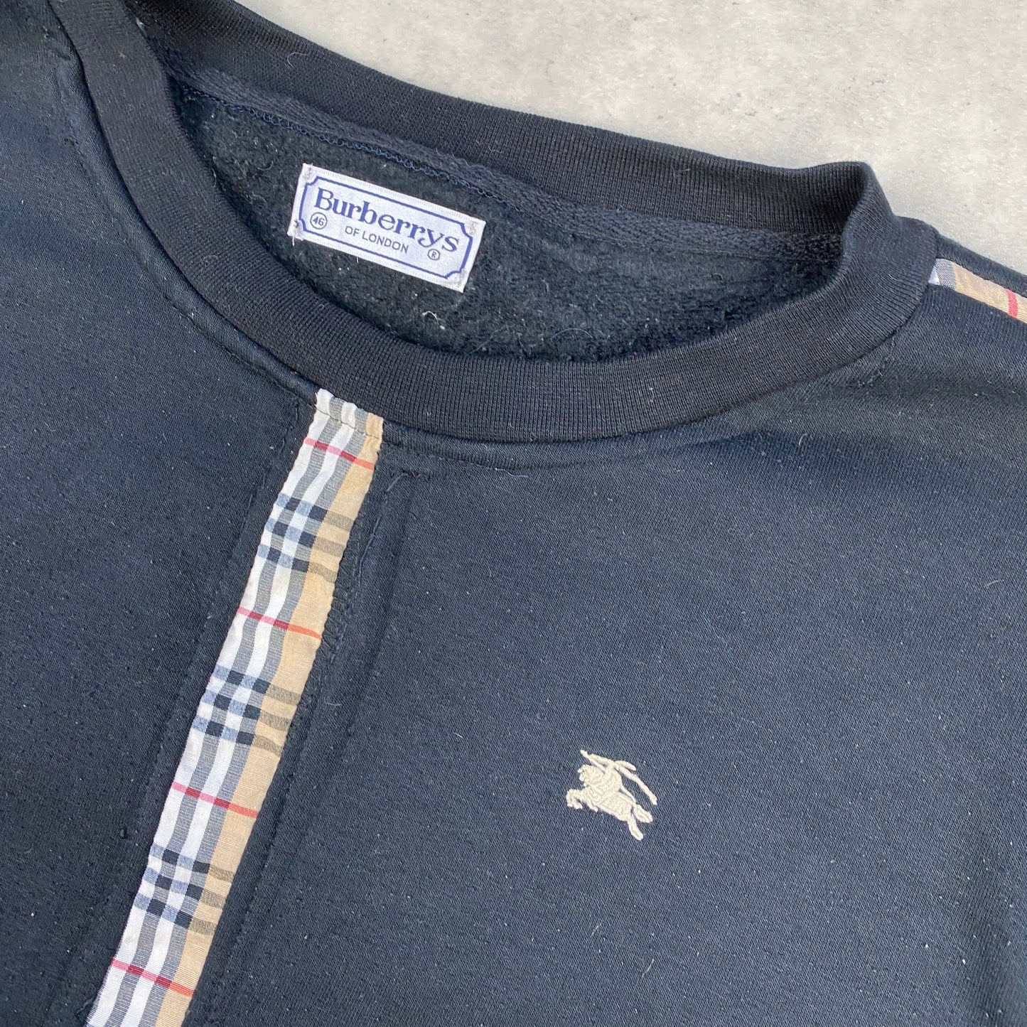 Burberry RARE sweater (M)