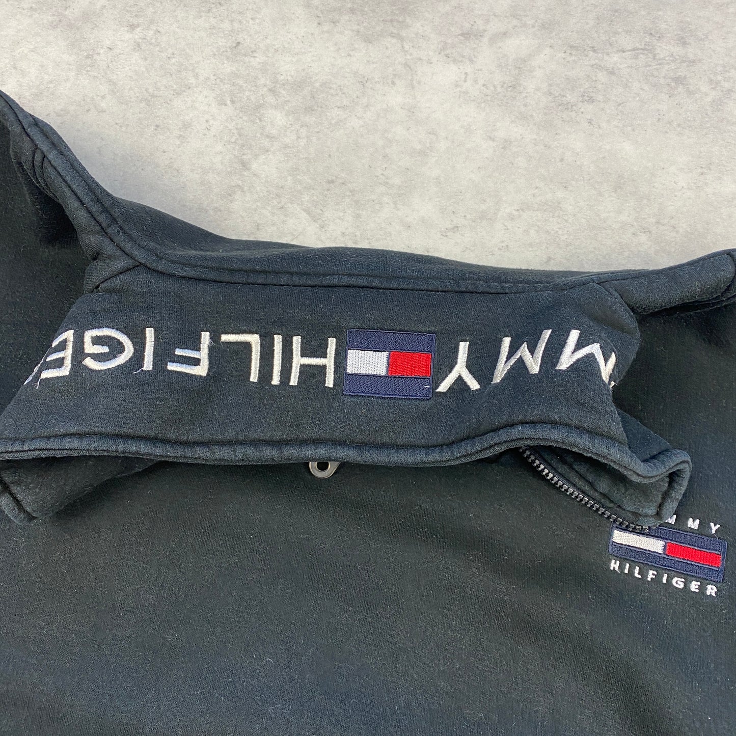 Tommy Hilfiger RARE 1/4 zip heavyweight sweater (L)
