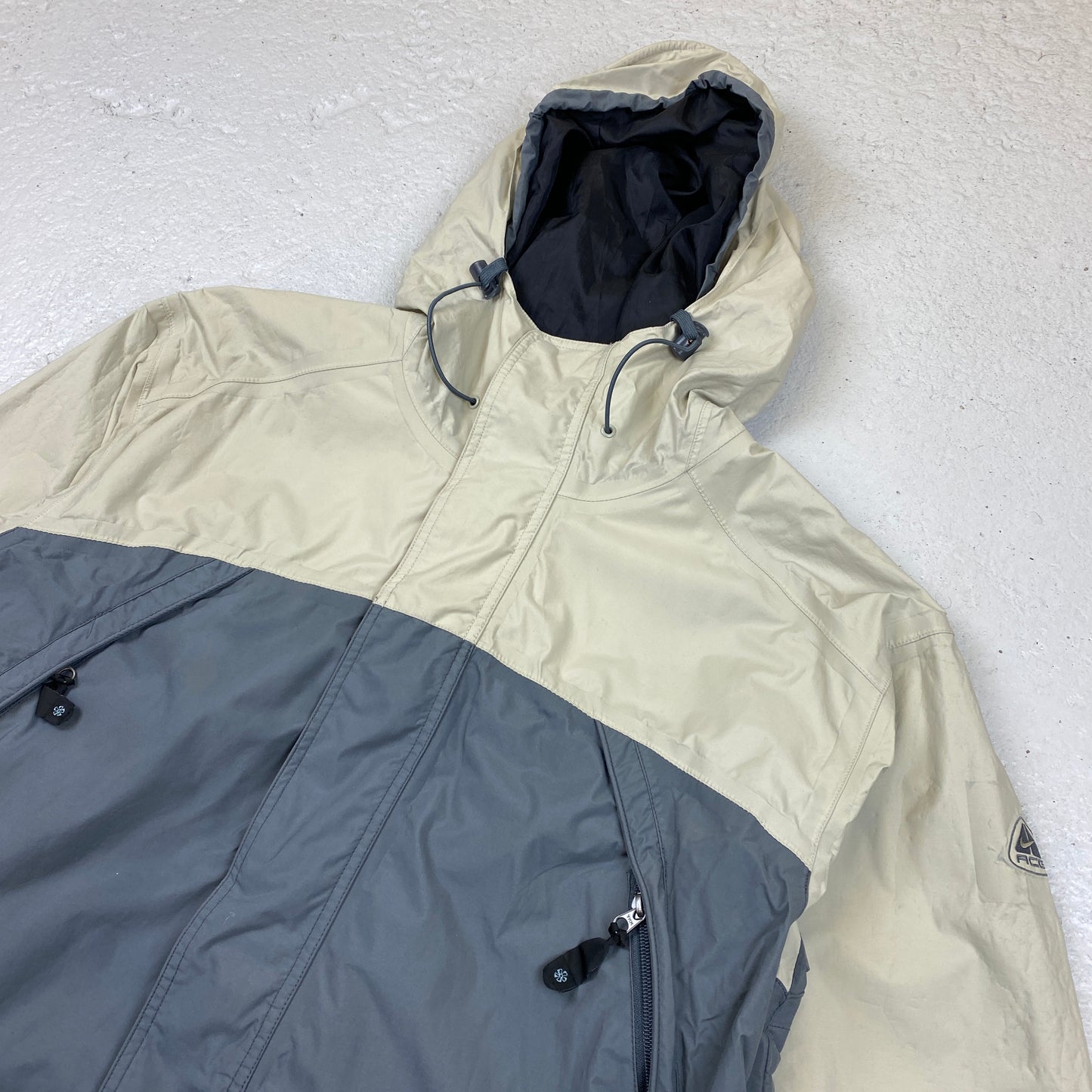 Nike ACG RARE jacket (M-L)