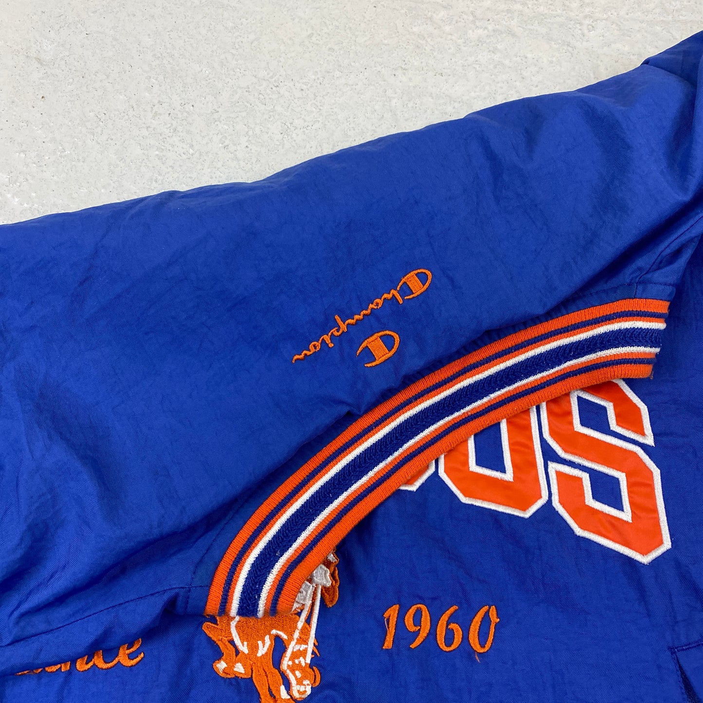 Champion RARE Broncos embroidered windbreaker (M-L)