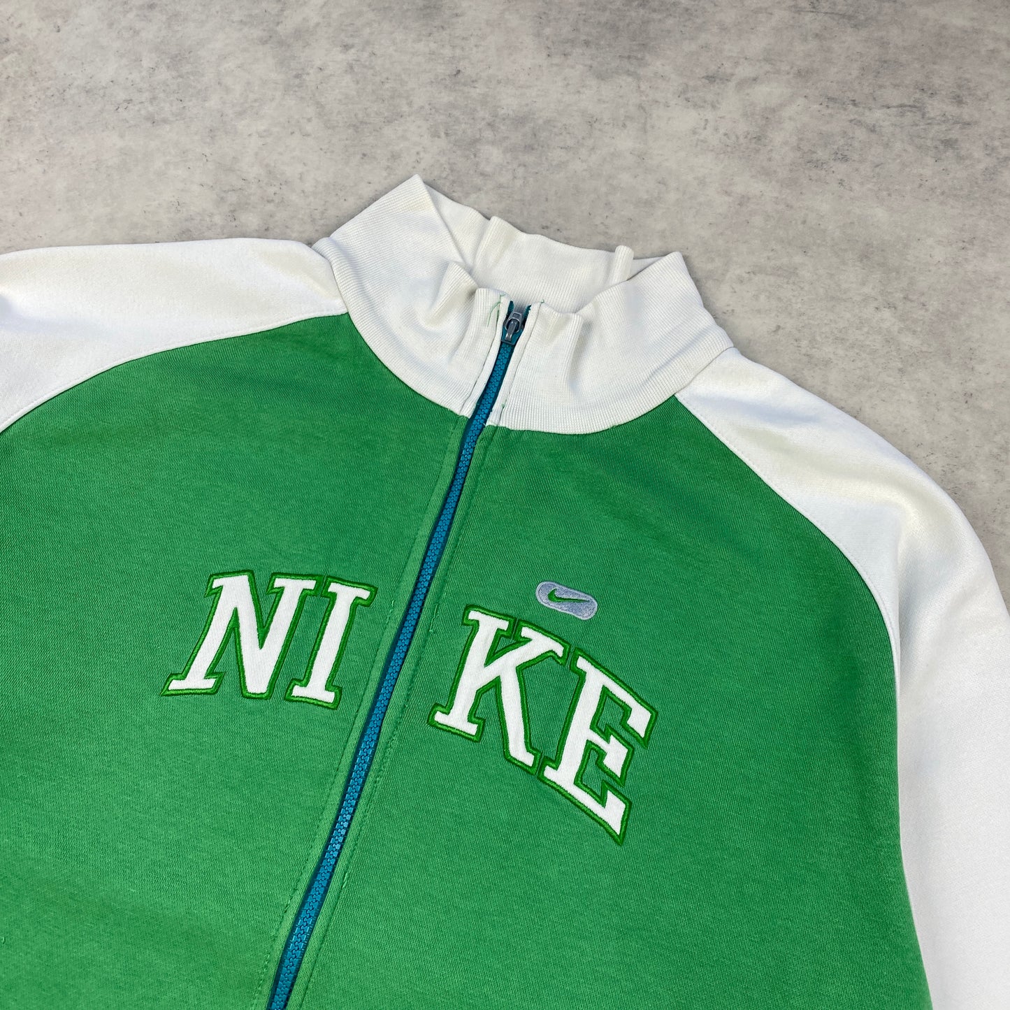 Nike RARE zip sweater (M-L)