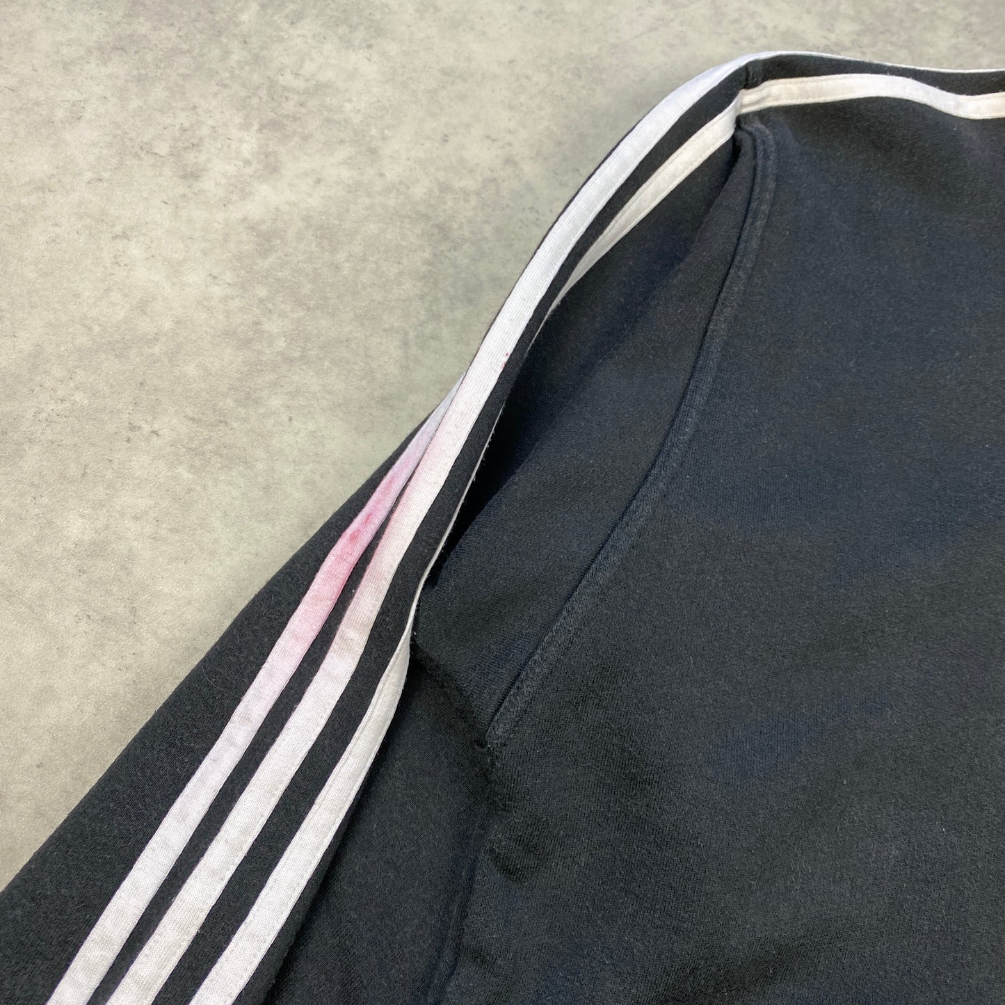 Adidas heavyweight hoodie (L)