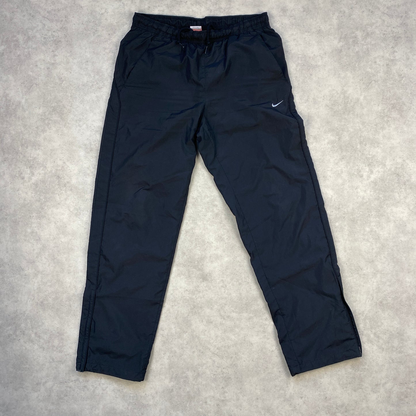Nike track pants (M-L)