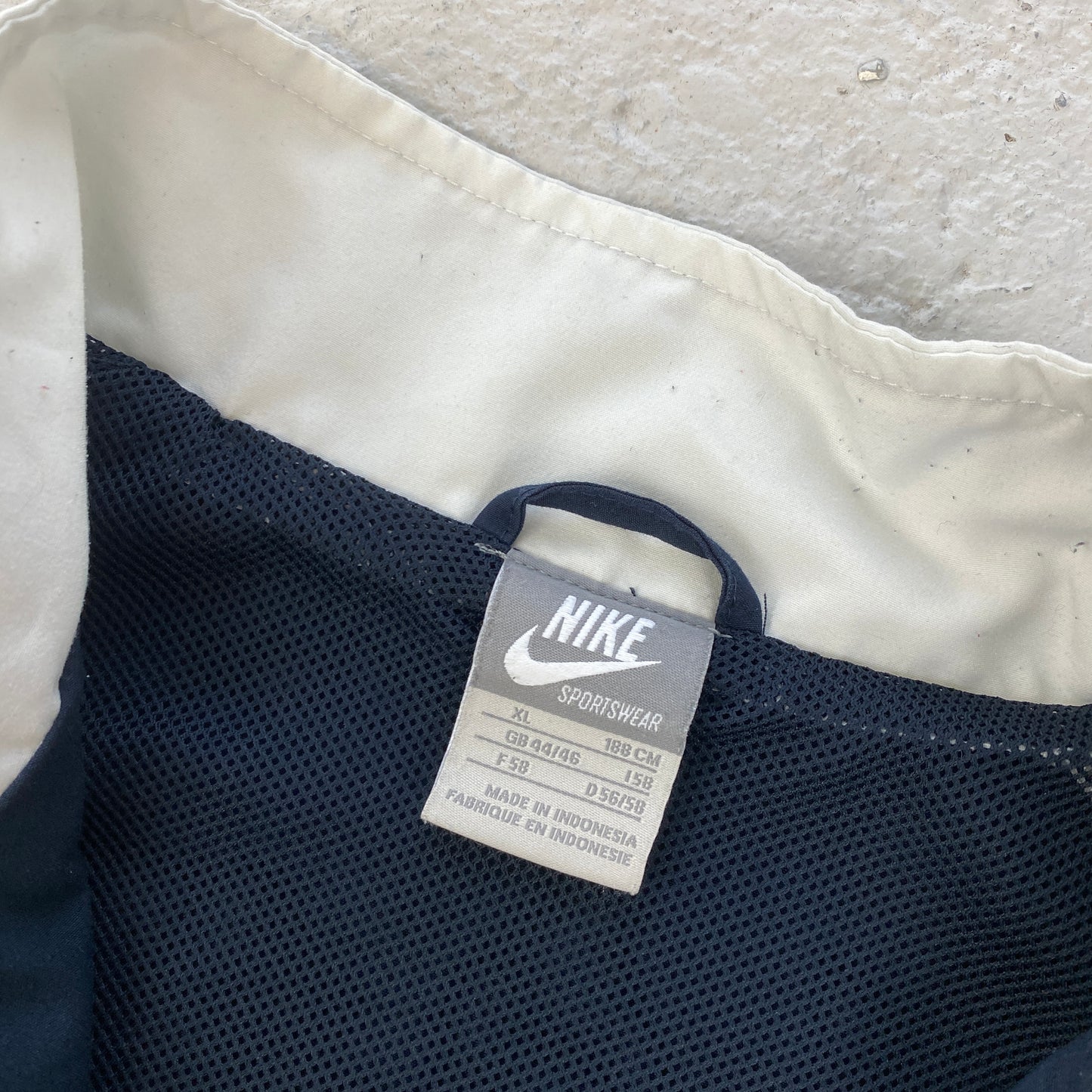 Nike RARE tracksuit (L)