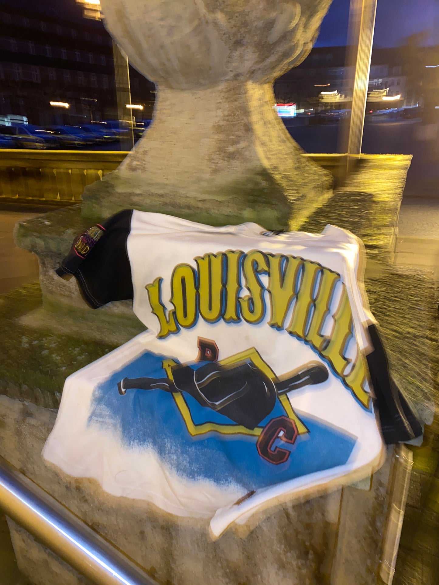 Louisville RARE distressed heavyweight t-shirt (XL)