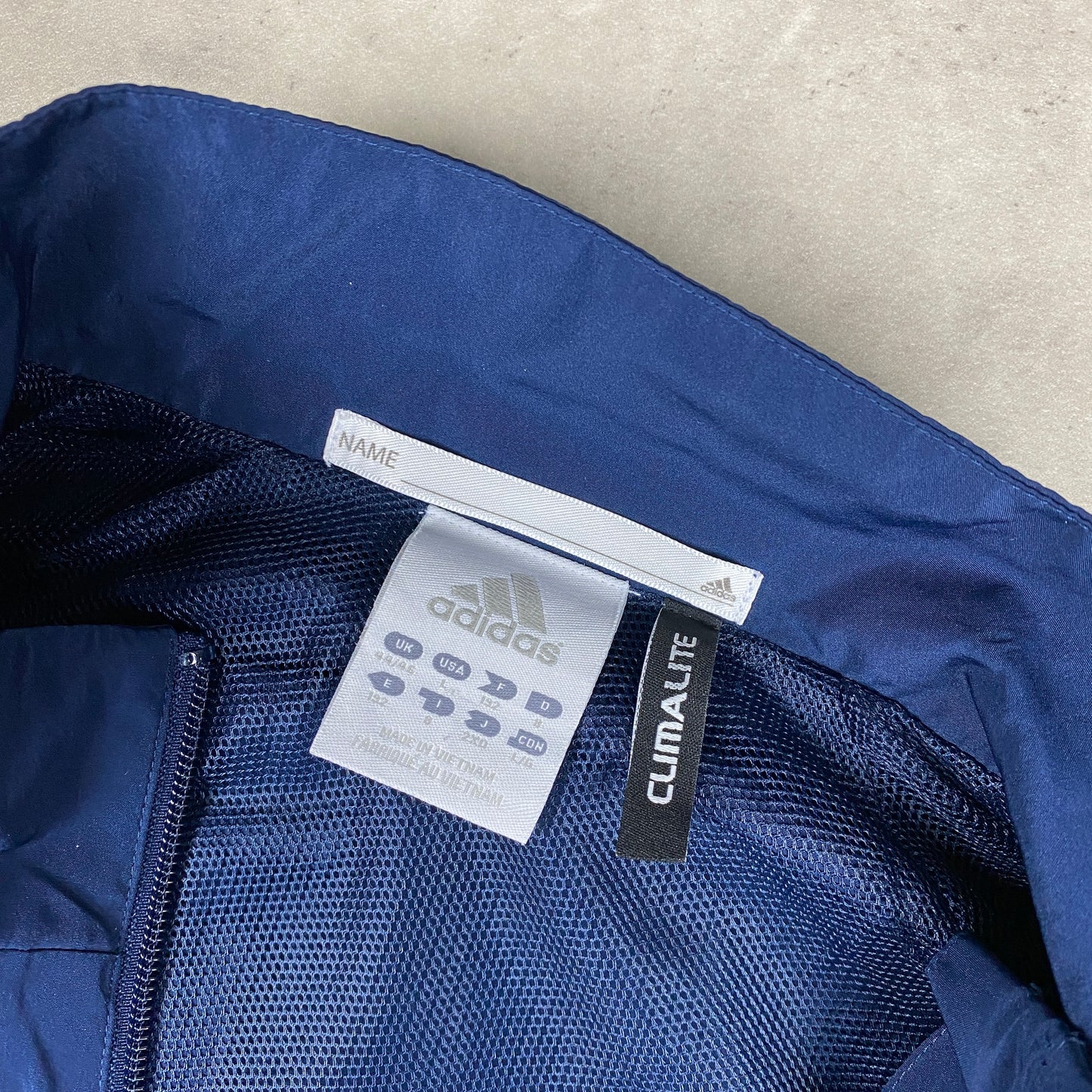 Adidas track jacket (L-XL)