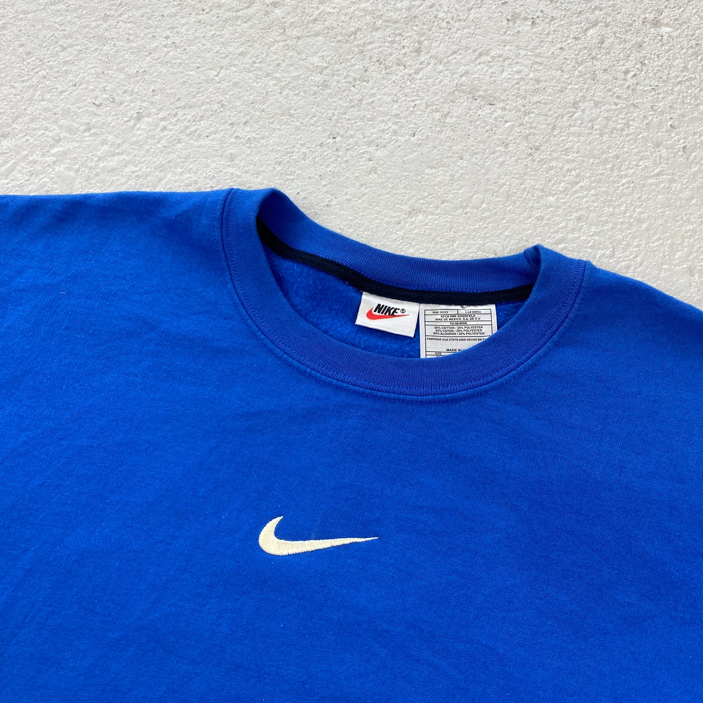 Nike RARE center swoosh sweater (M)