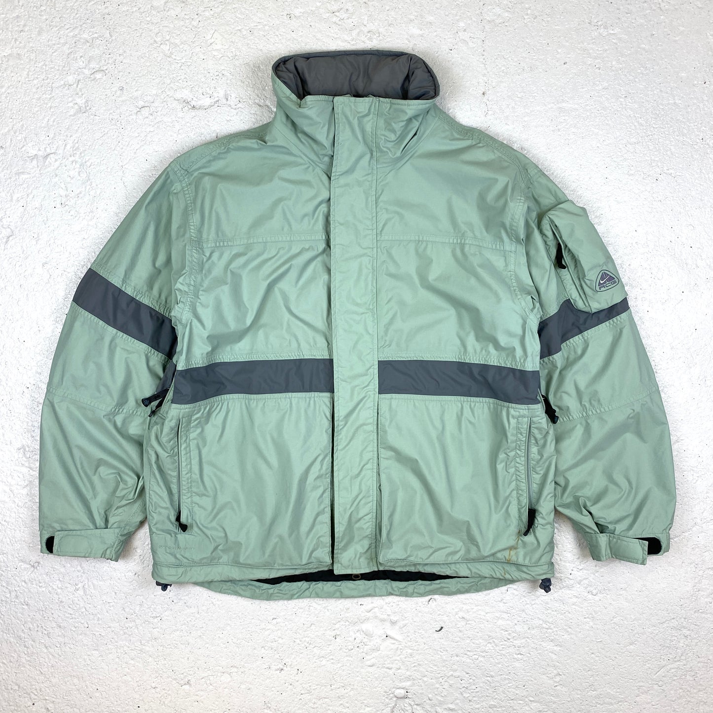 Nike ACG RARE jacket (M-L)
