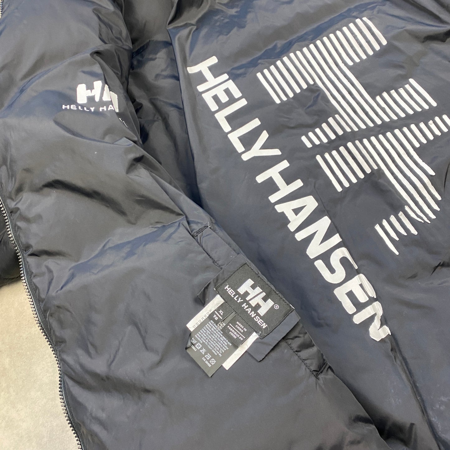 Helly Hansen RARE puffer jacket (XL)