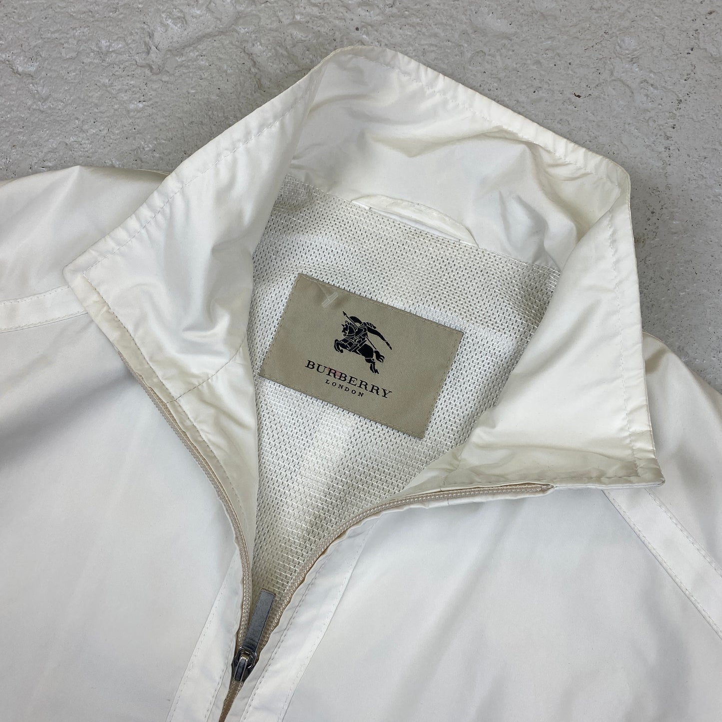 Burberry RARE embroidered jacket (S-M)