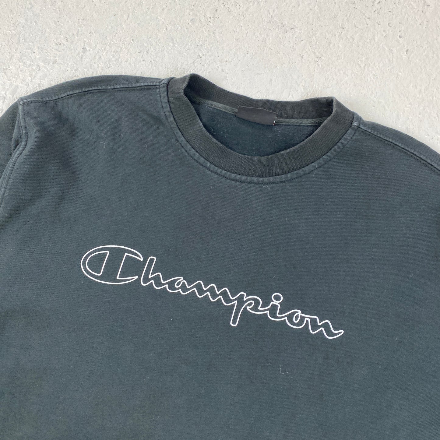 Champion sweater (L)