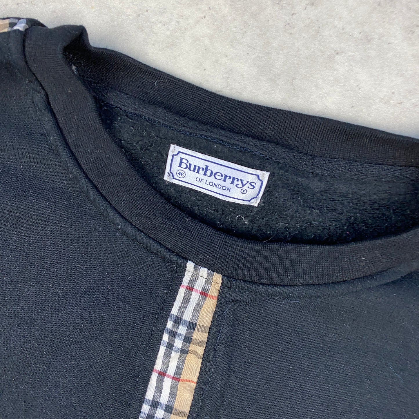 Burberry RARE sweater (M)