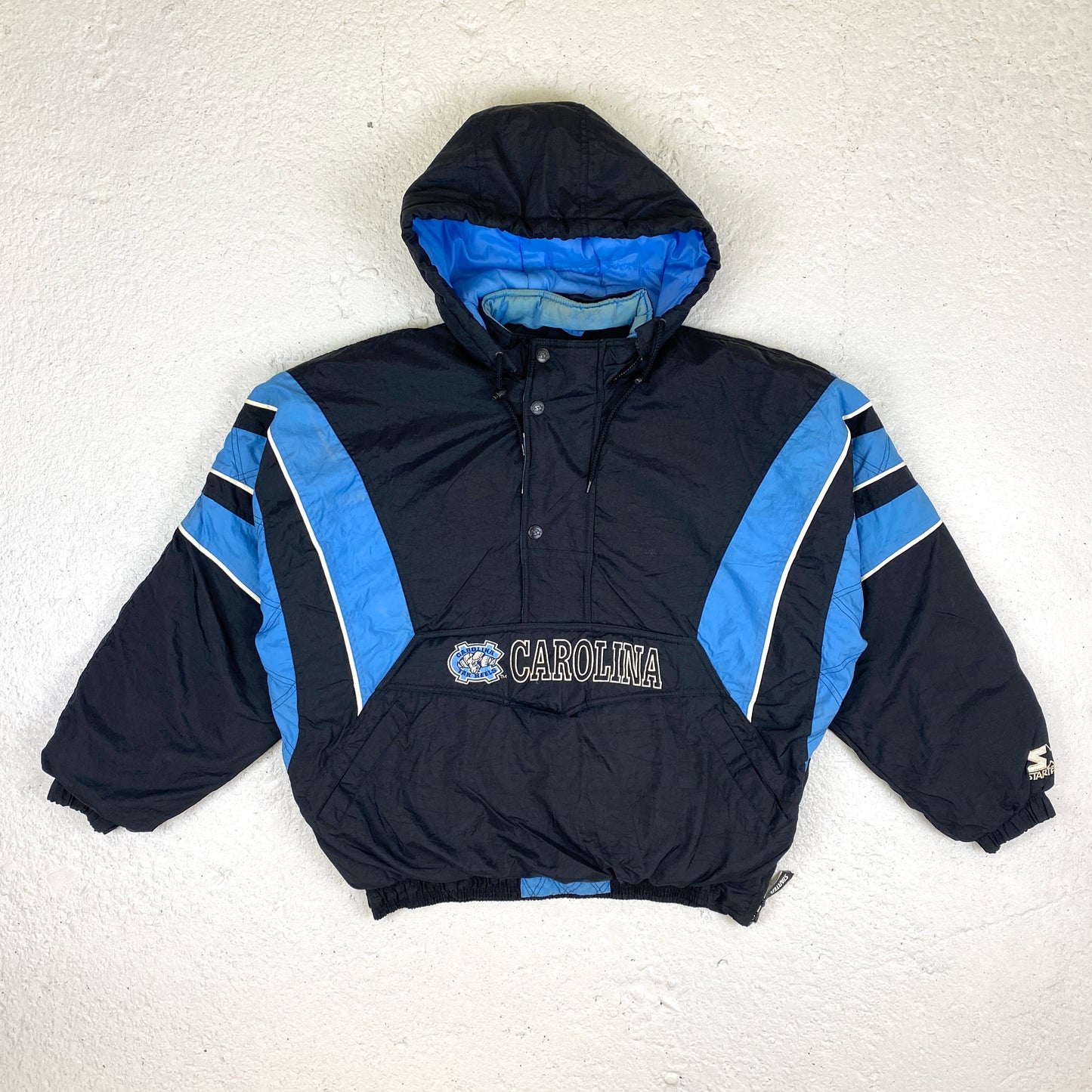 Starter RARE North Carolina heavyweight embroidered windbreaker (XL)