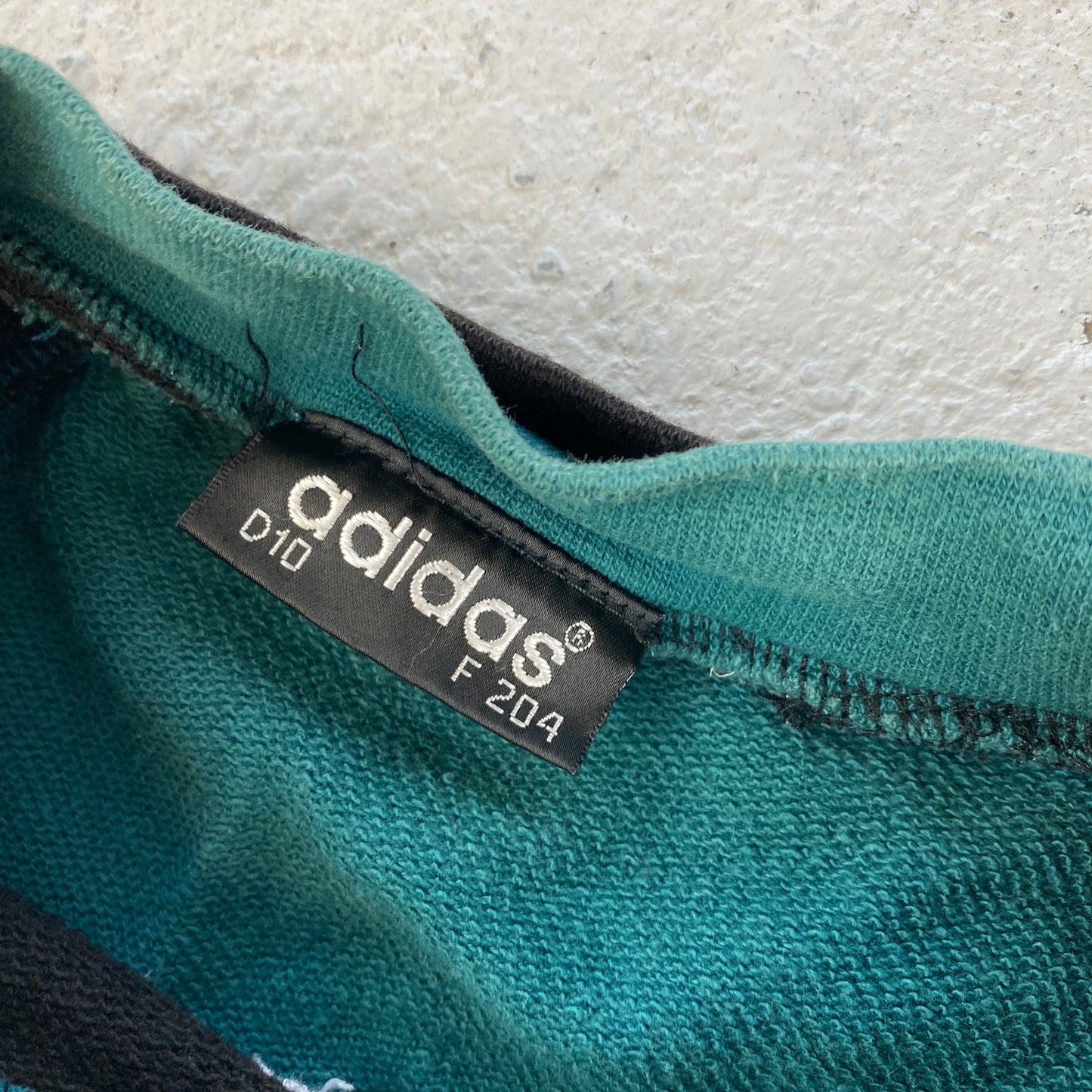 Adidas RARE heavyweight sweater (L-XL)