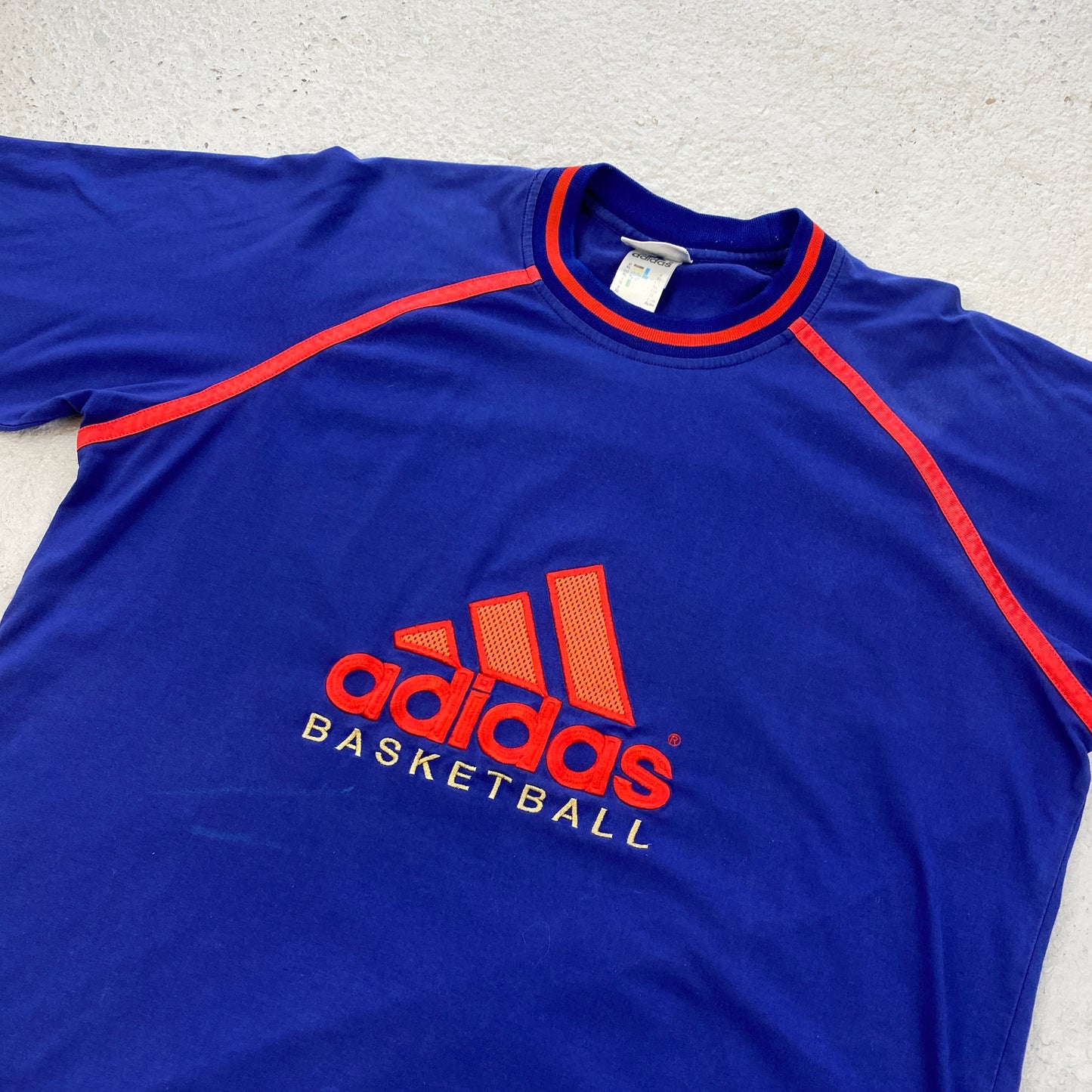 Adidas Basketball RARE heavyweight tee (L)