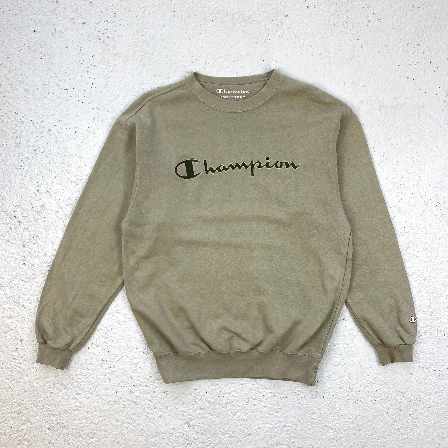 Champion heavyweight sweater (M-L)