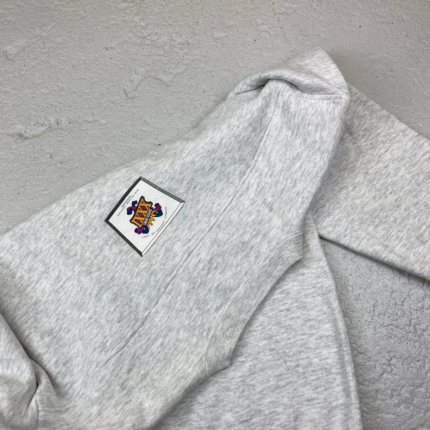 Packers vs. New England RARE 1997 heavyweight sweater (XL)