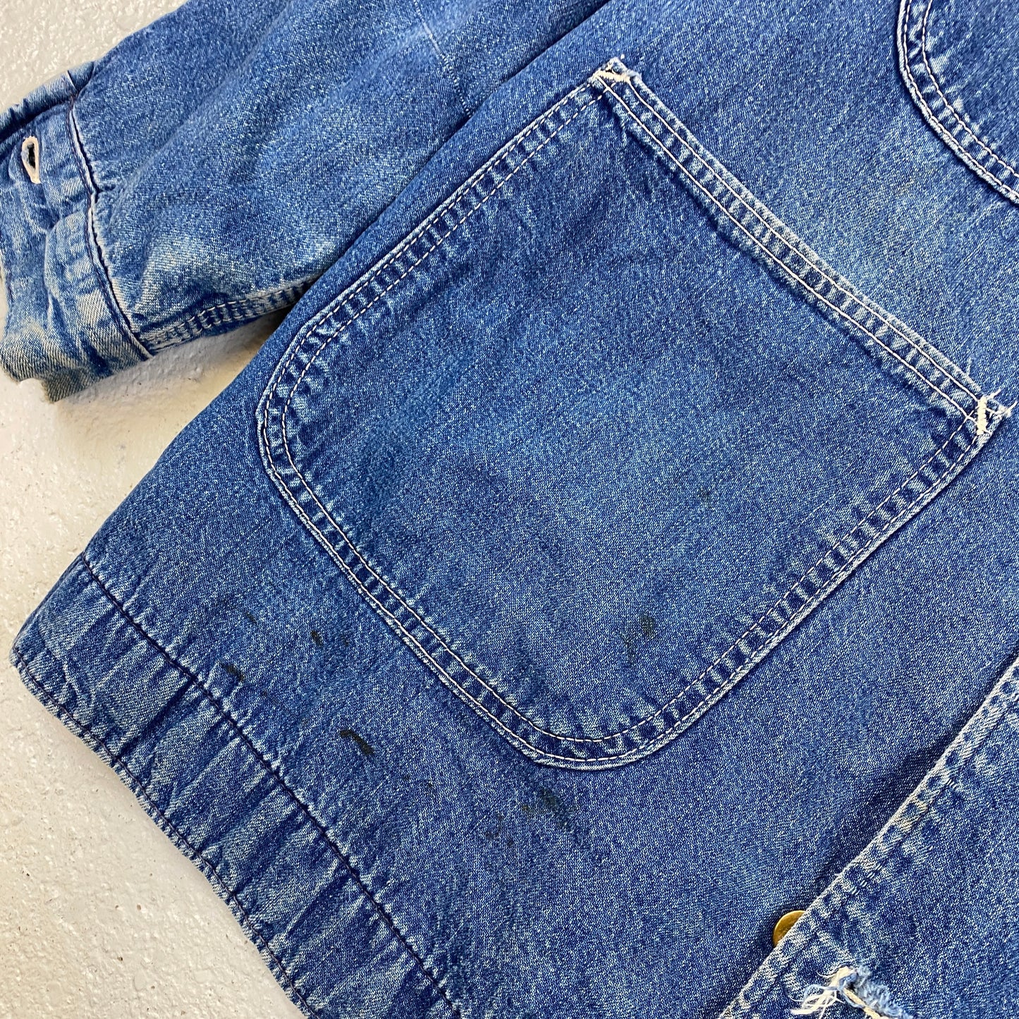 Carhartt distressed denim detroit jacket (M-L)