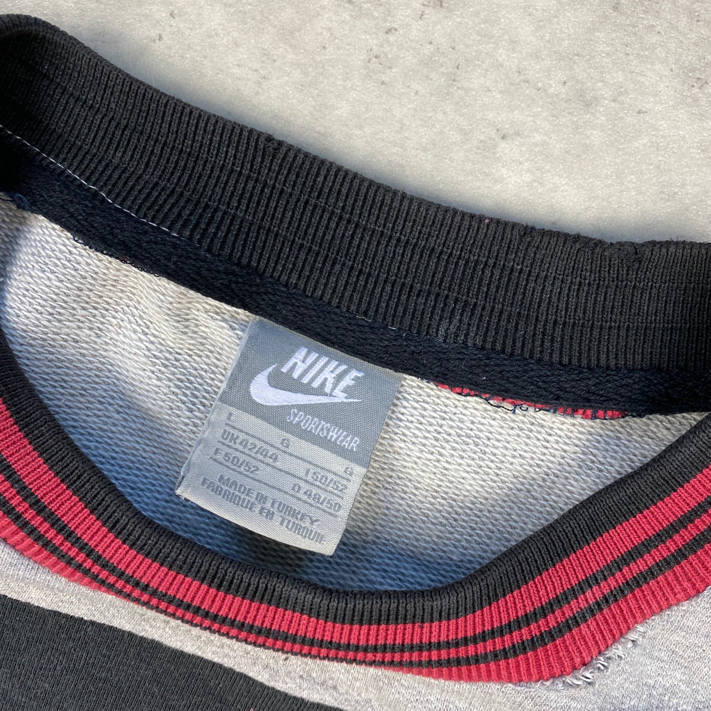 Nike RARE sweater (XS-S)