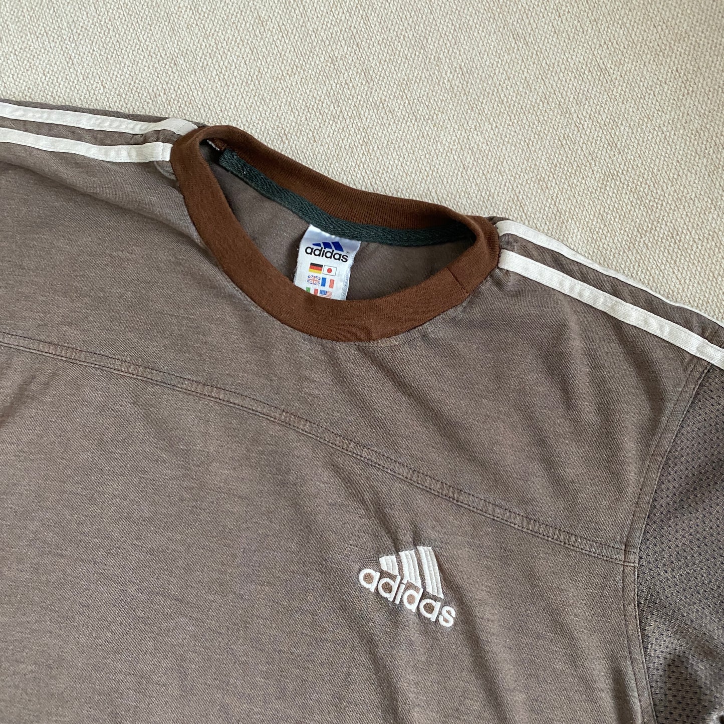 Adidas tee (M)