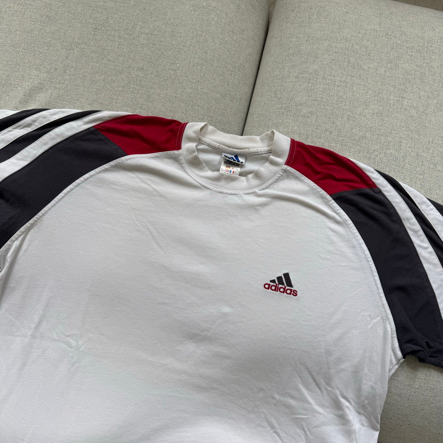 Adidas heavy tee (XL)