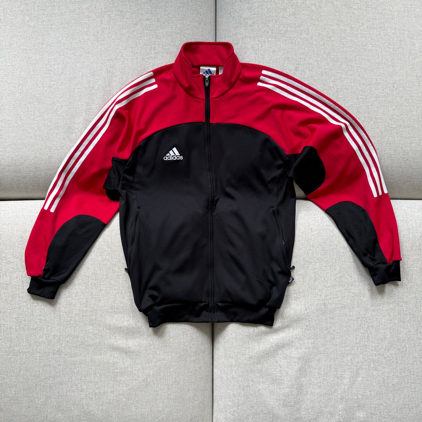 Adidas jacket (M)