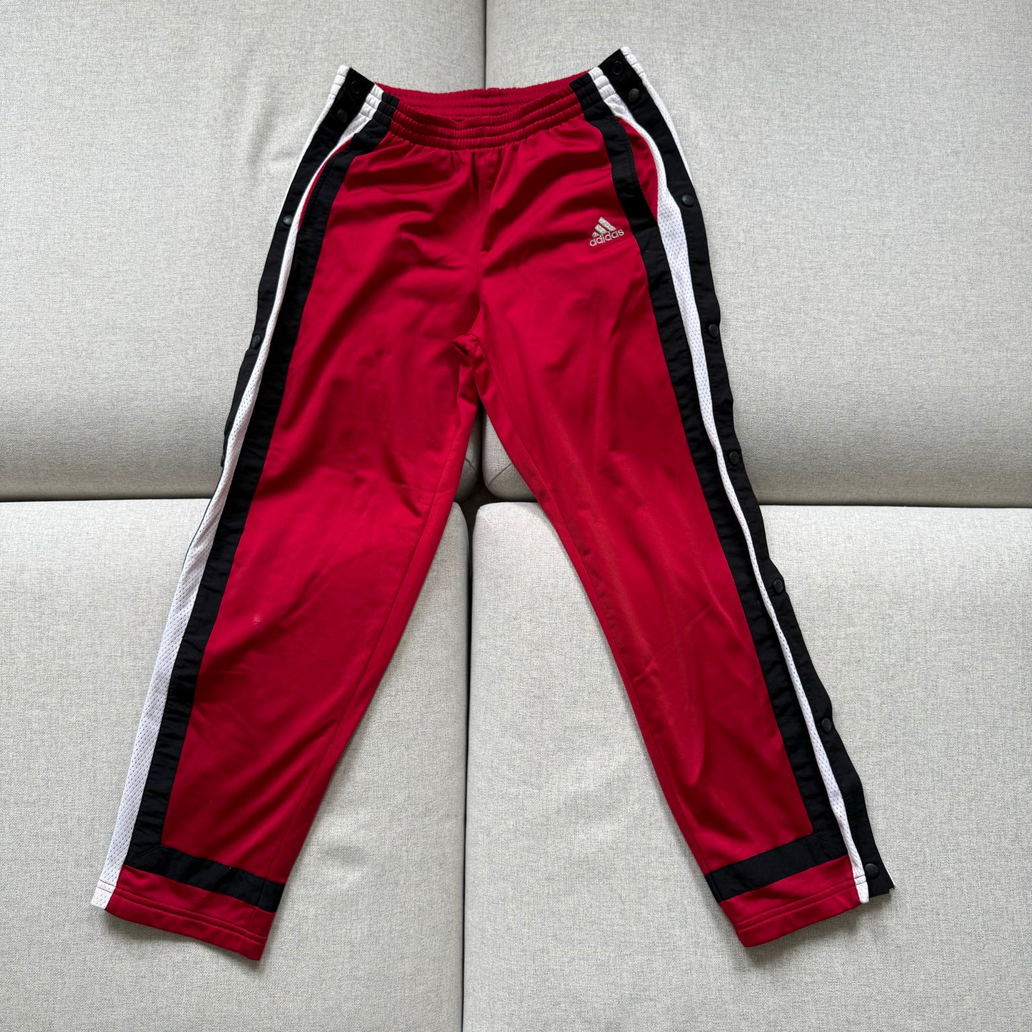 Adidas pants (M)