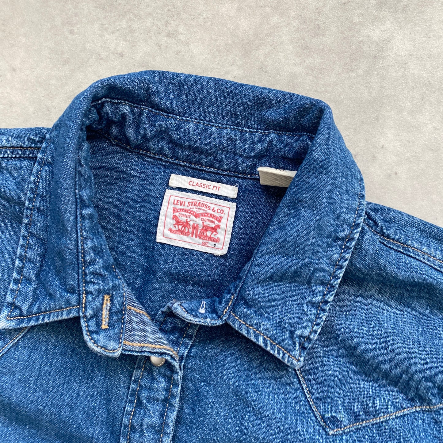 Levi‘s women denim shirt (S)