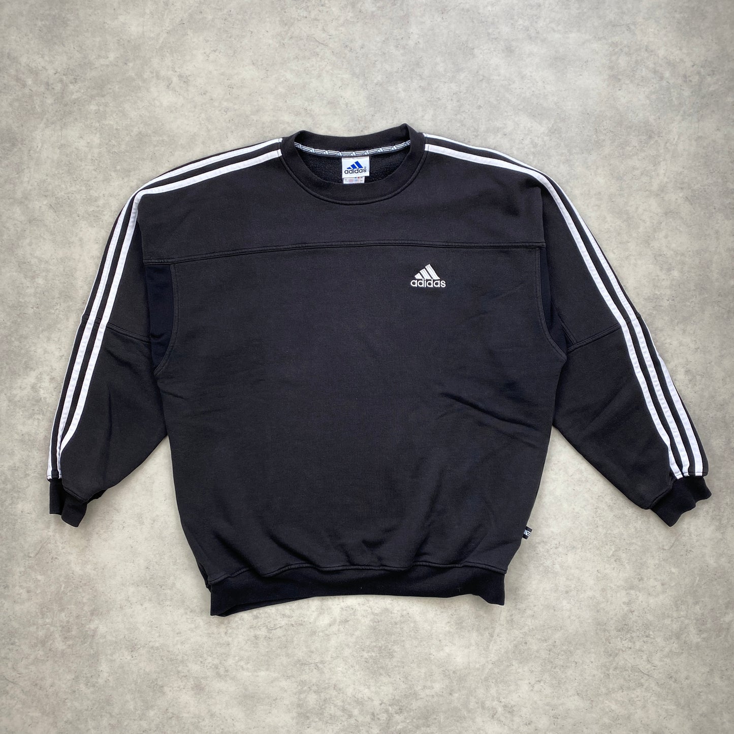 Adidas heavyweight sweater (L)