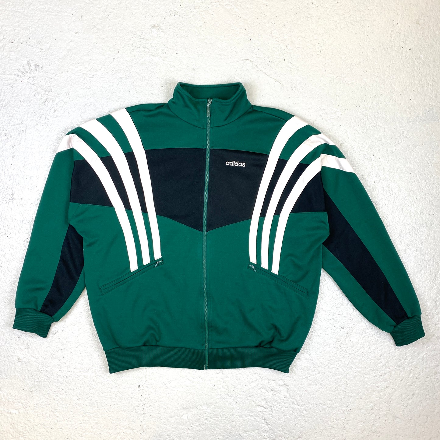 Adidas RARE embroidered zip sweater (L-XL)