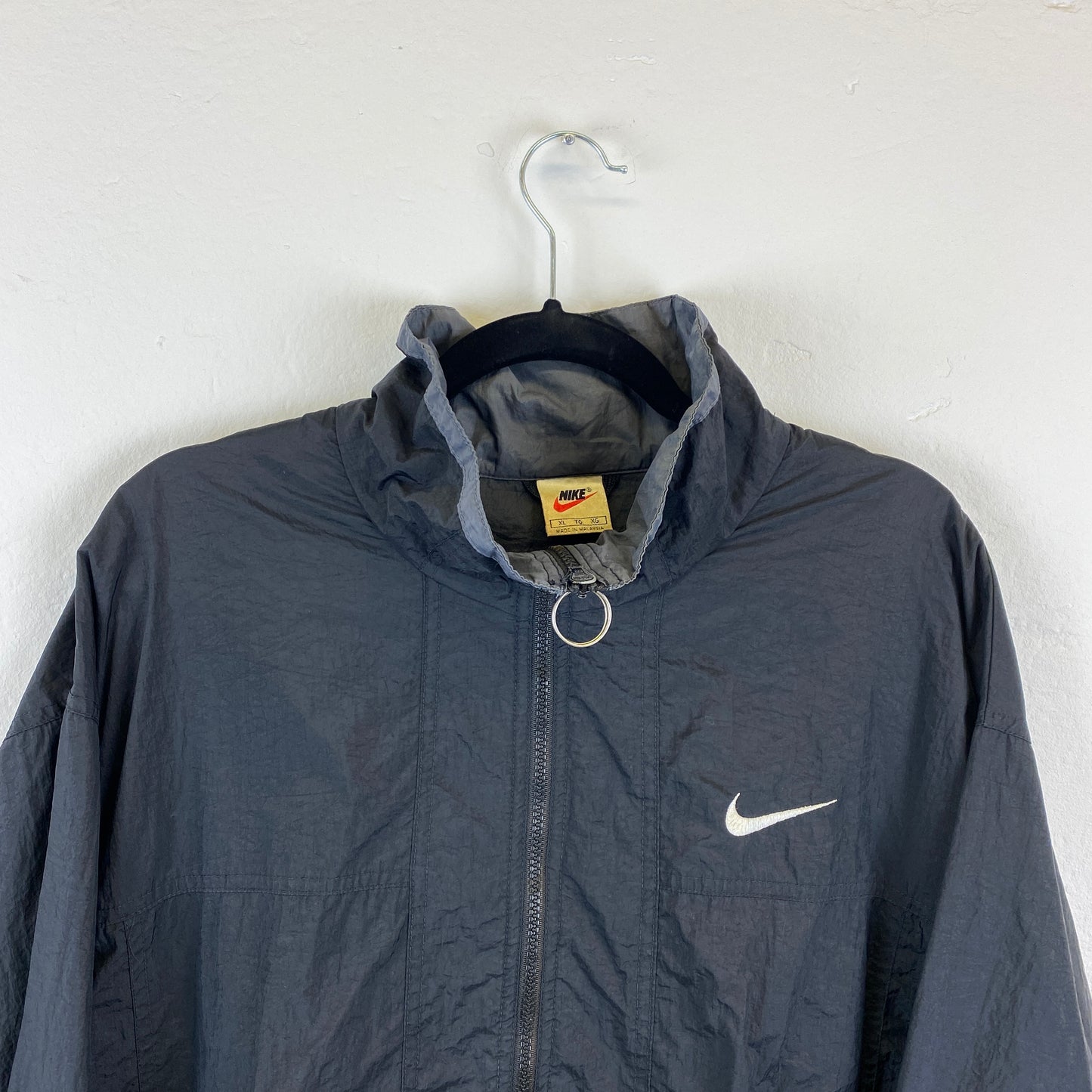 Nike RARE embroidered track jacket (XL)