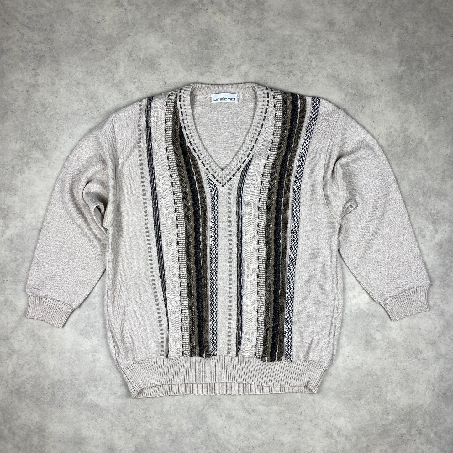 VTG v-neck knit sweater (L)
