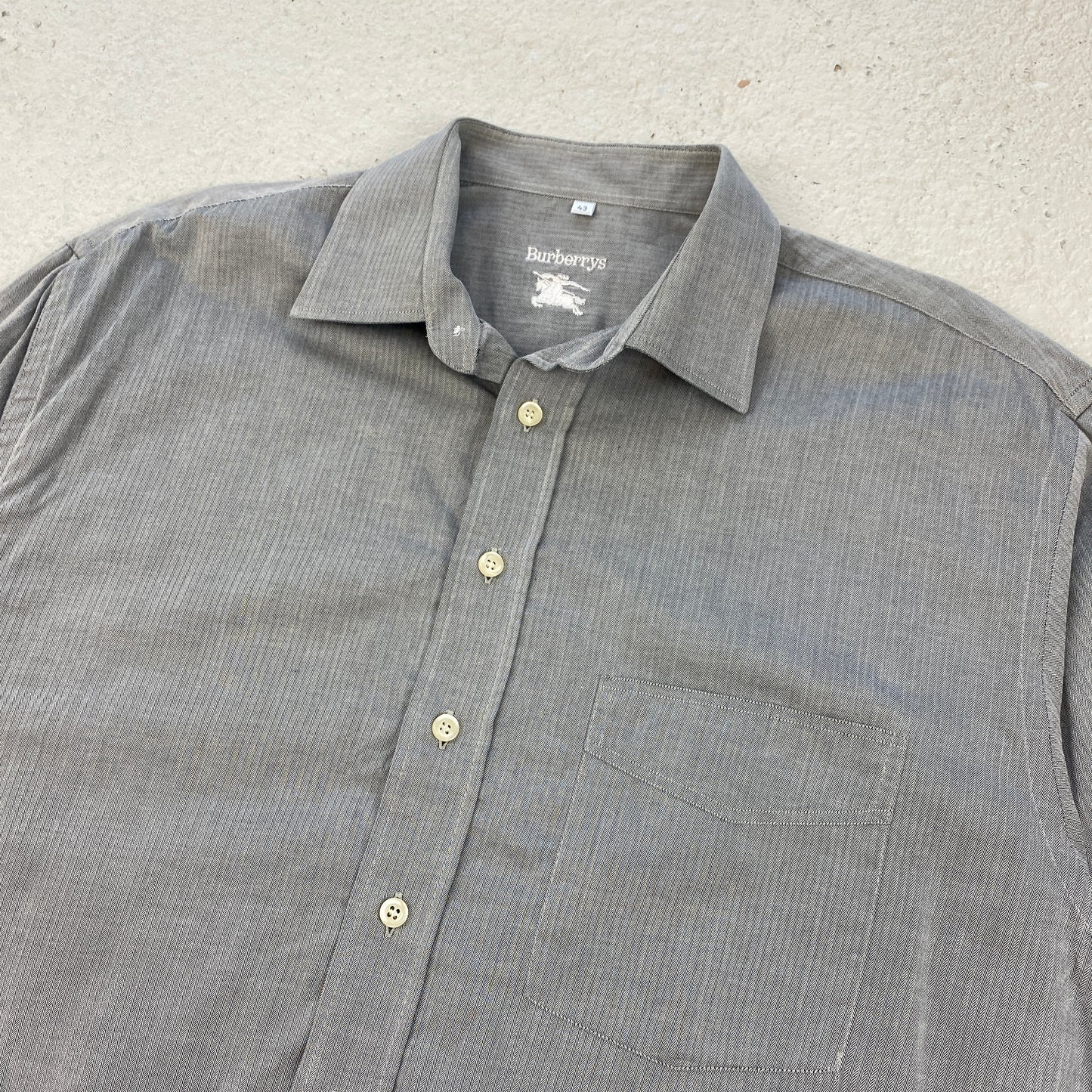 Burberry shirt (L-XL)