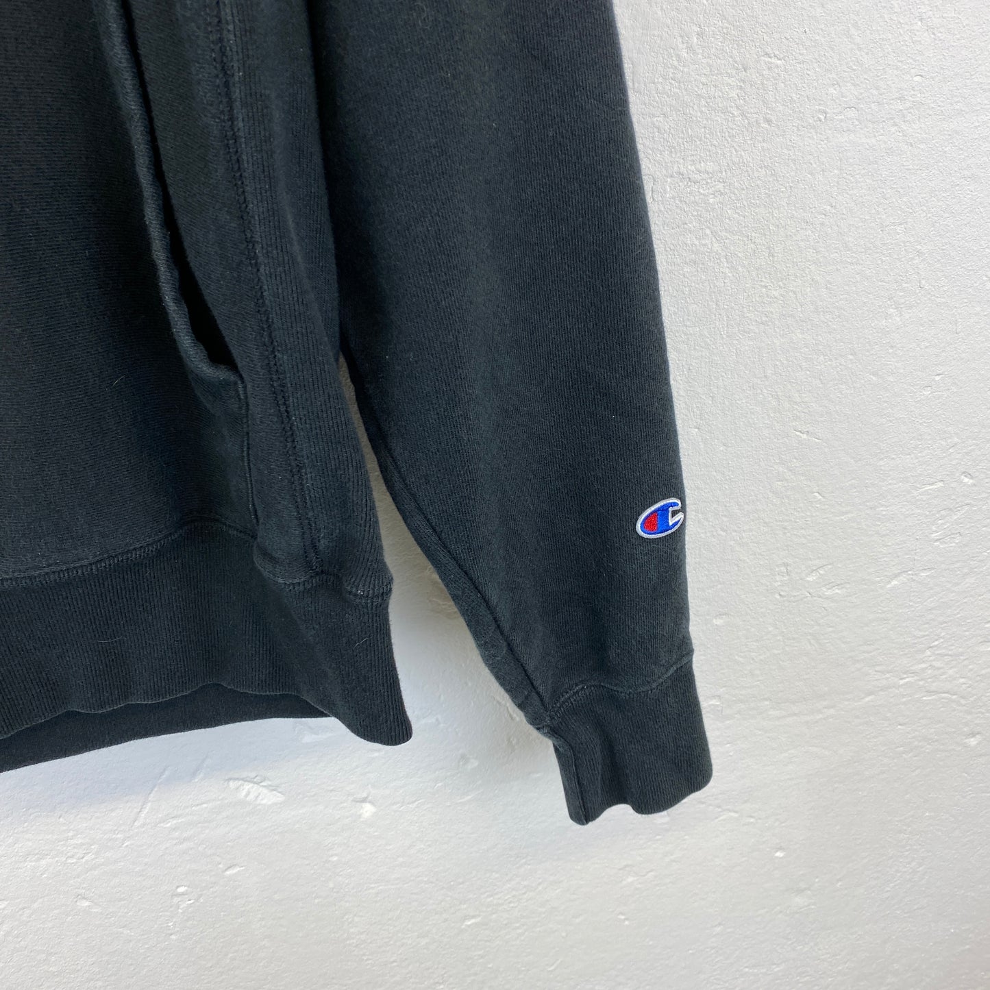 Champion heavyweight embroidered hoodie (XS-S)