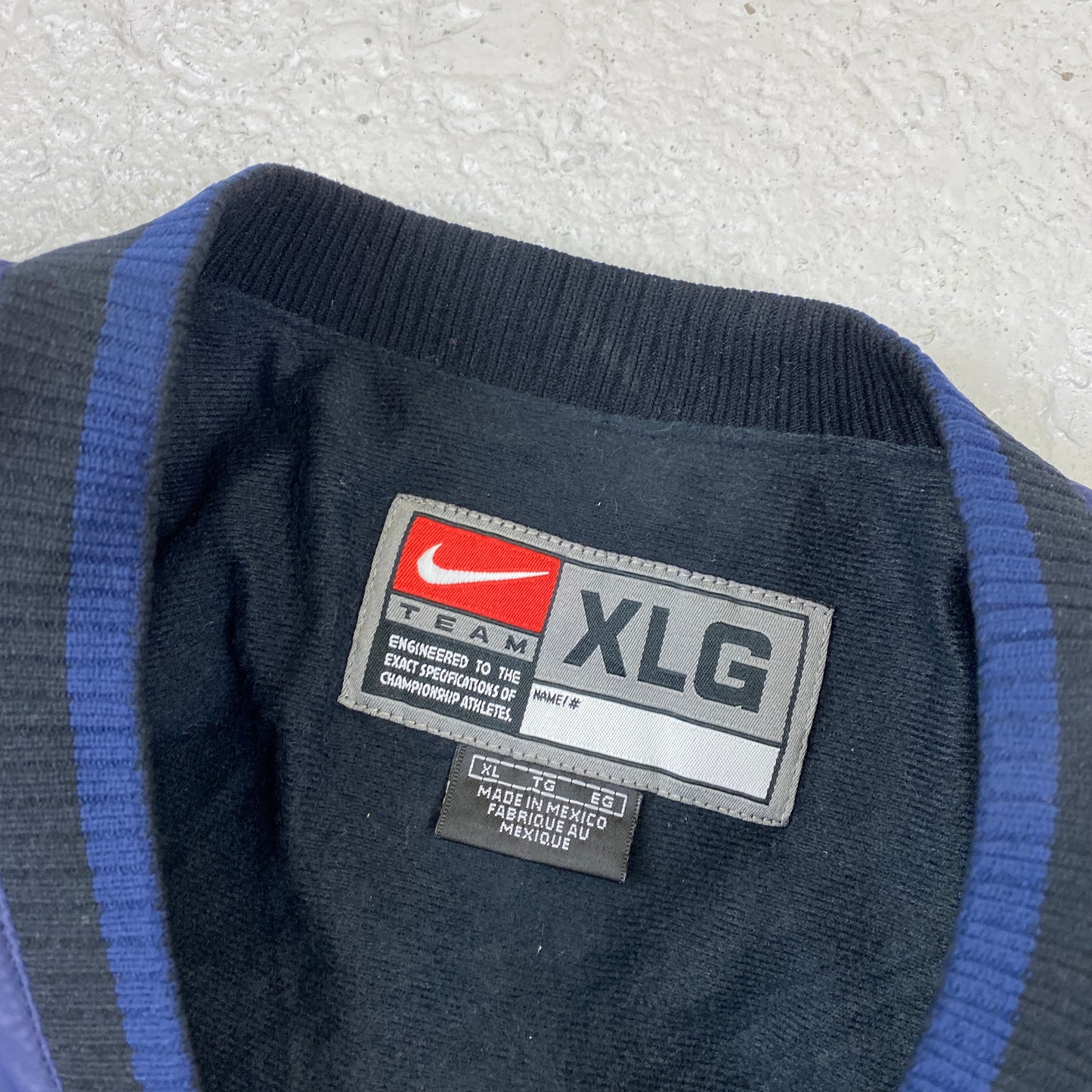 Nike RARE heavyweight windbreaker (XL)