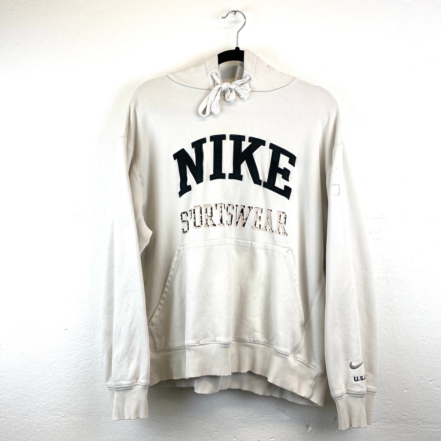 Nike RARE Sportswear heavyweight embroidered hoodie (M-L)