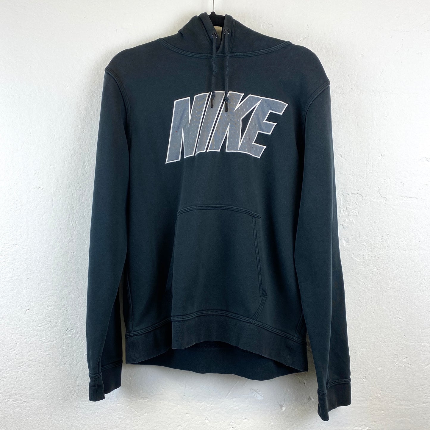 Nike embroidered hoodie (S)