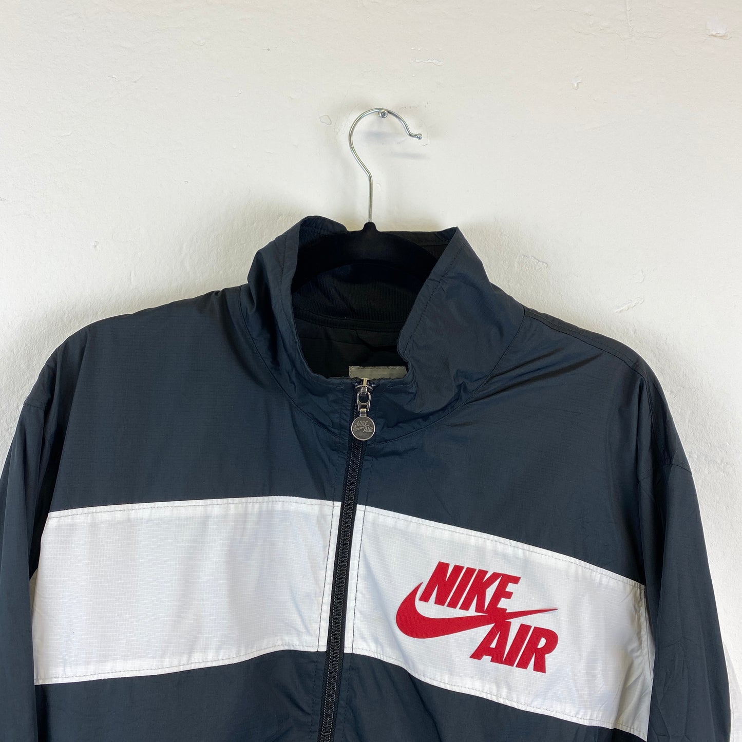 Nike track jacket (L-XL)
