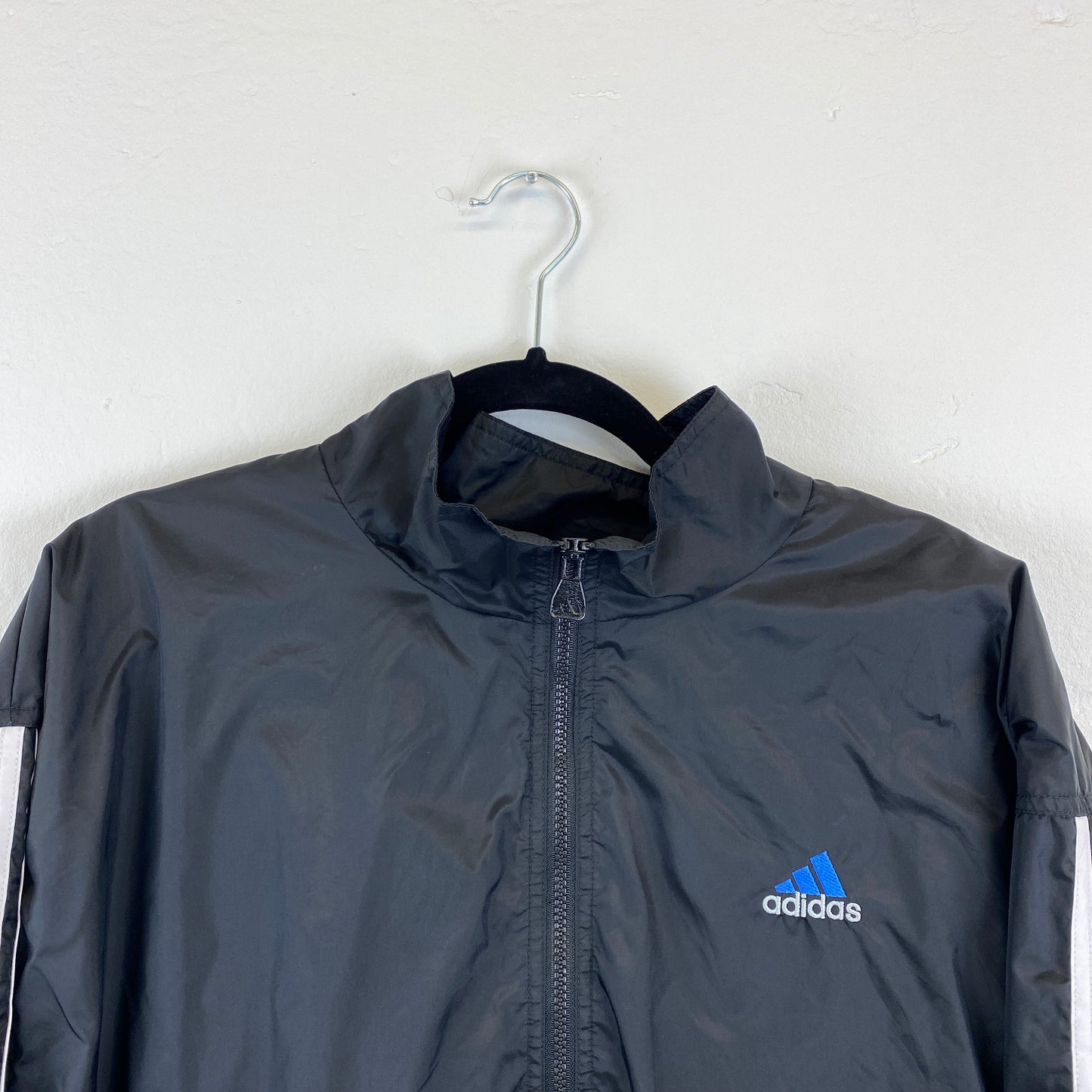 Adidas embroidered track jacket (L-XL)