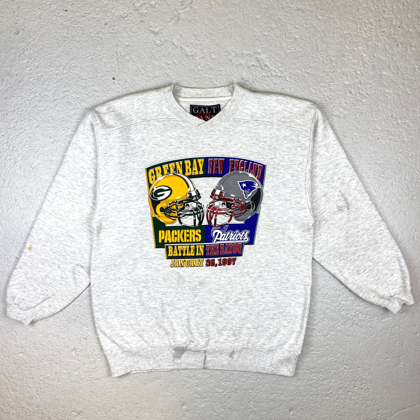 Packers vs. New England RARE 1997 heavyweight sweater (XL)