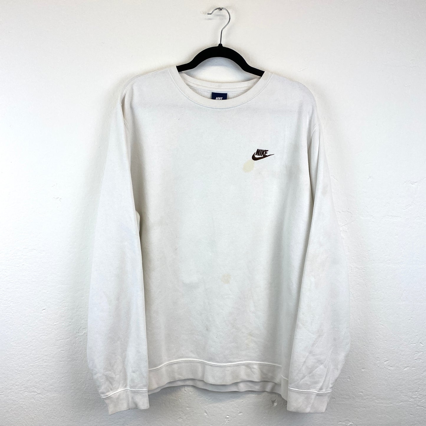 Nike heavyweight embroidered sweater (L)