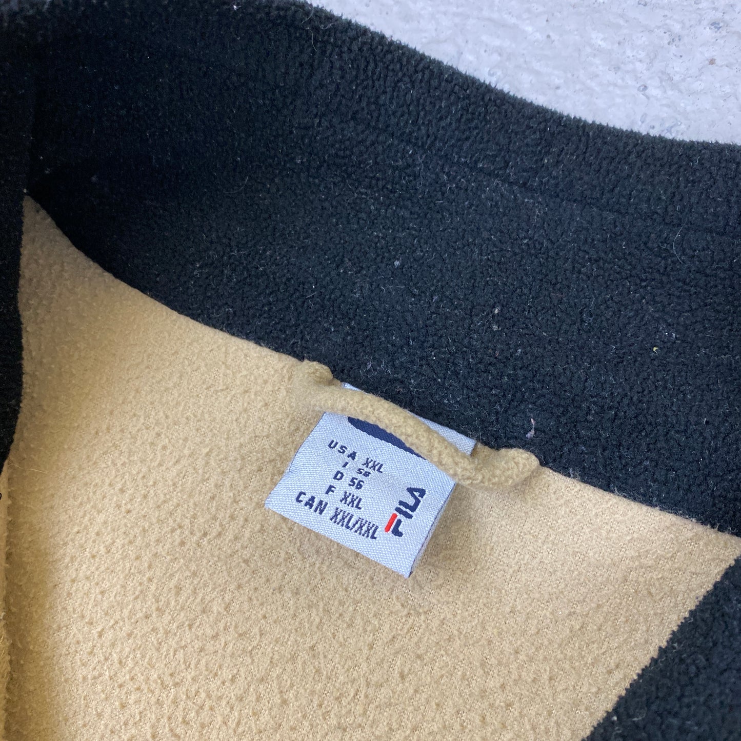 Fila fleece 1/4 zip sweater (XL-XXL)