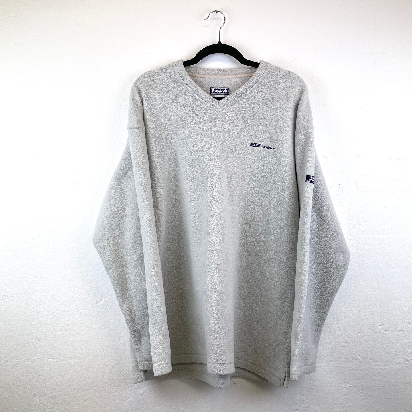 Reebok v-neck fleece sweater (L-XL)