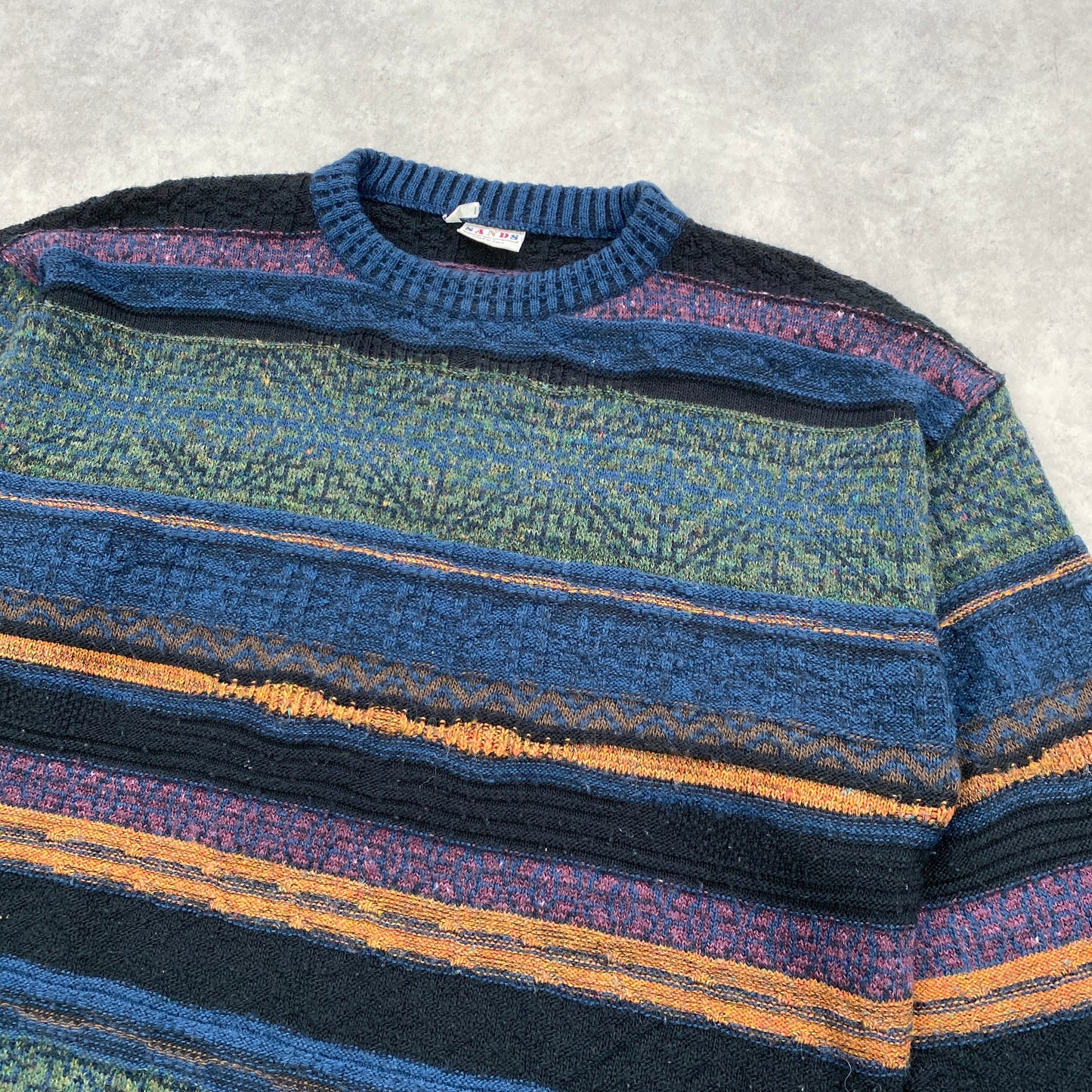 Vintage knit sweater (XL)