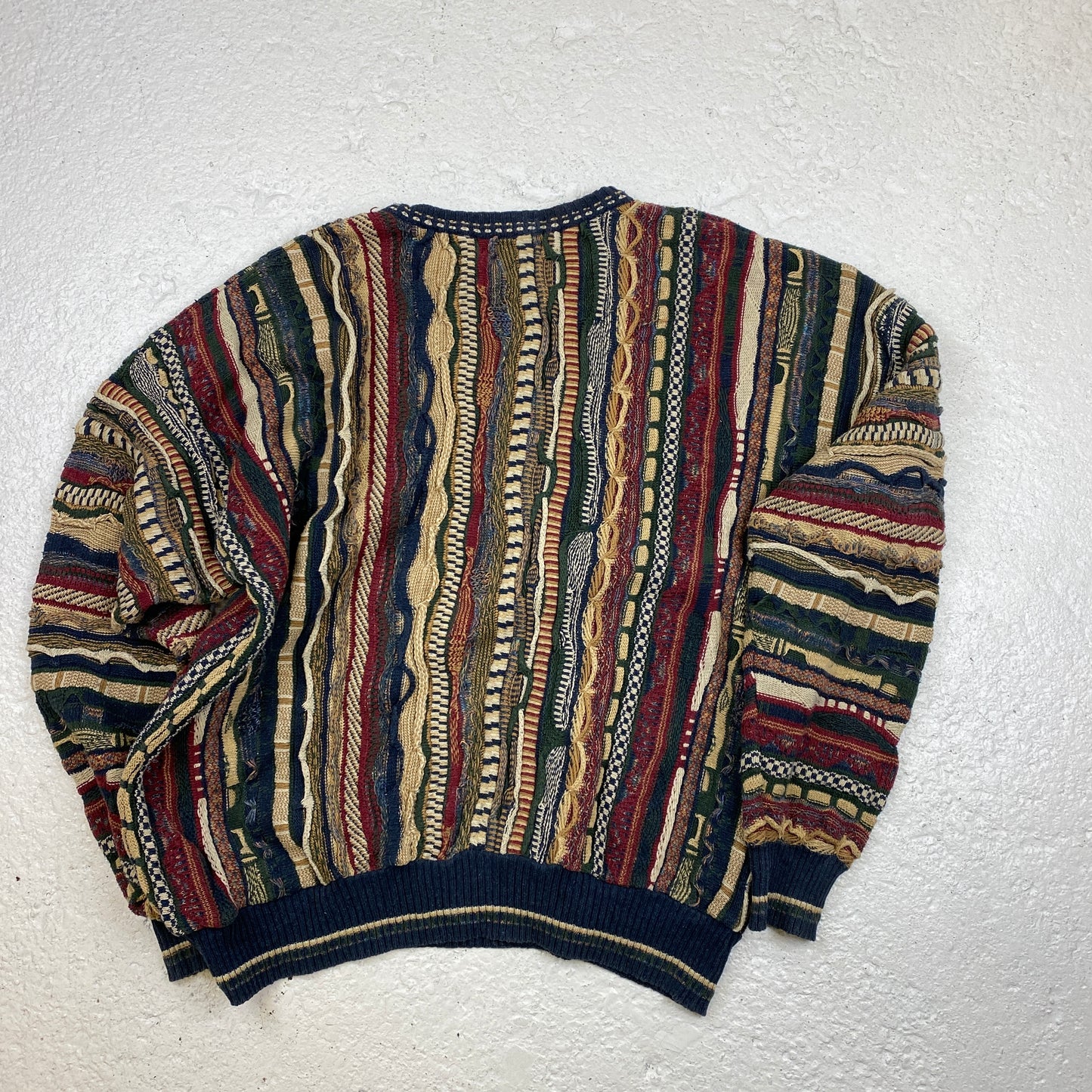 Knit RARE heavyweight sweater (L-XL)