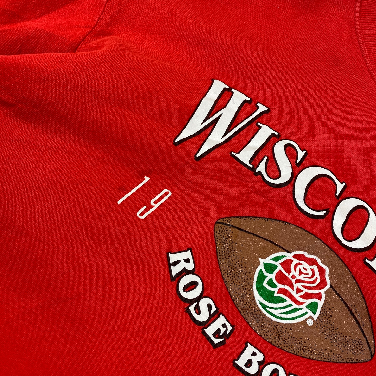 Wisconsin Rose Bowl sweater (L)