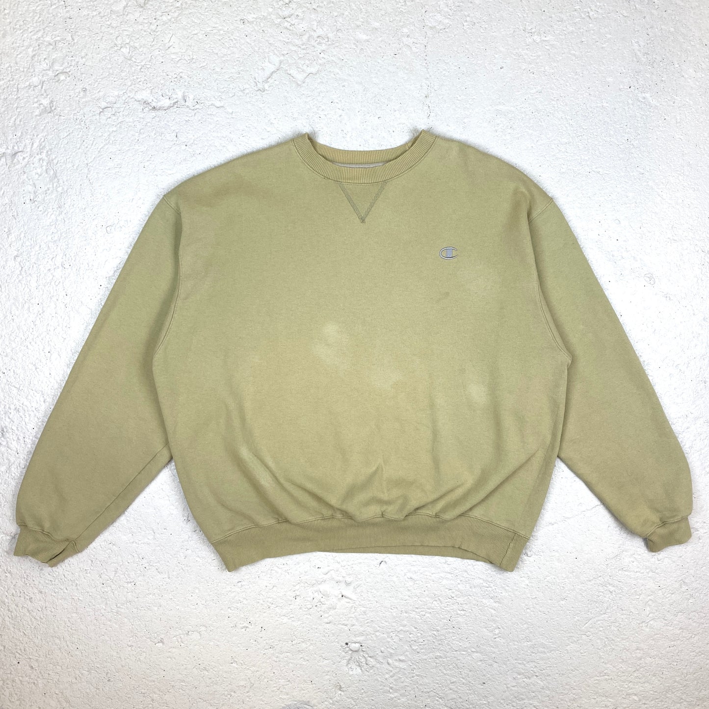 Champion heavyweight embroidered sweater (XL)