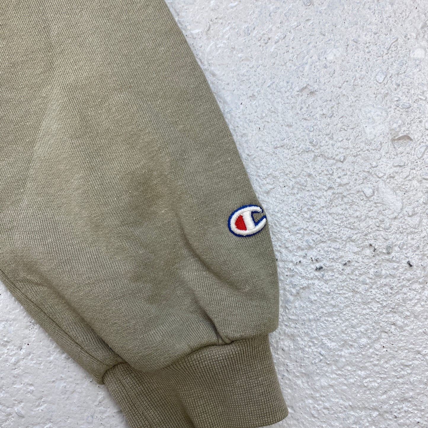 Champion heavyweight sweater (M-L)