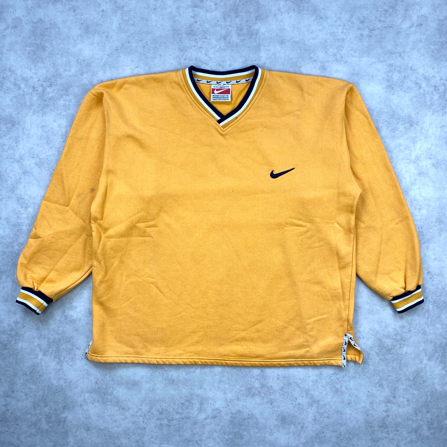 Nike RARE heavyweight v-neck sweater (XL-XXL)