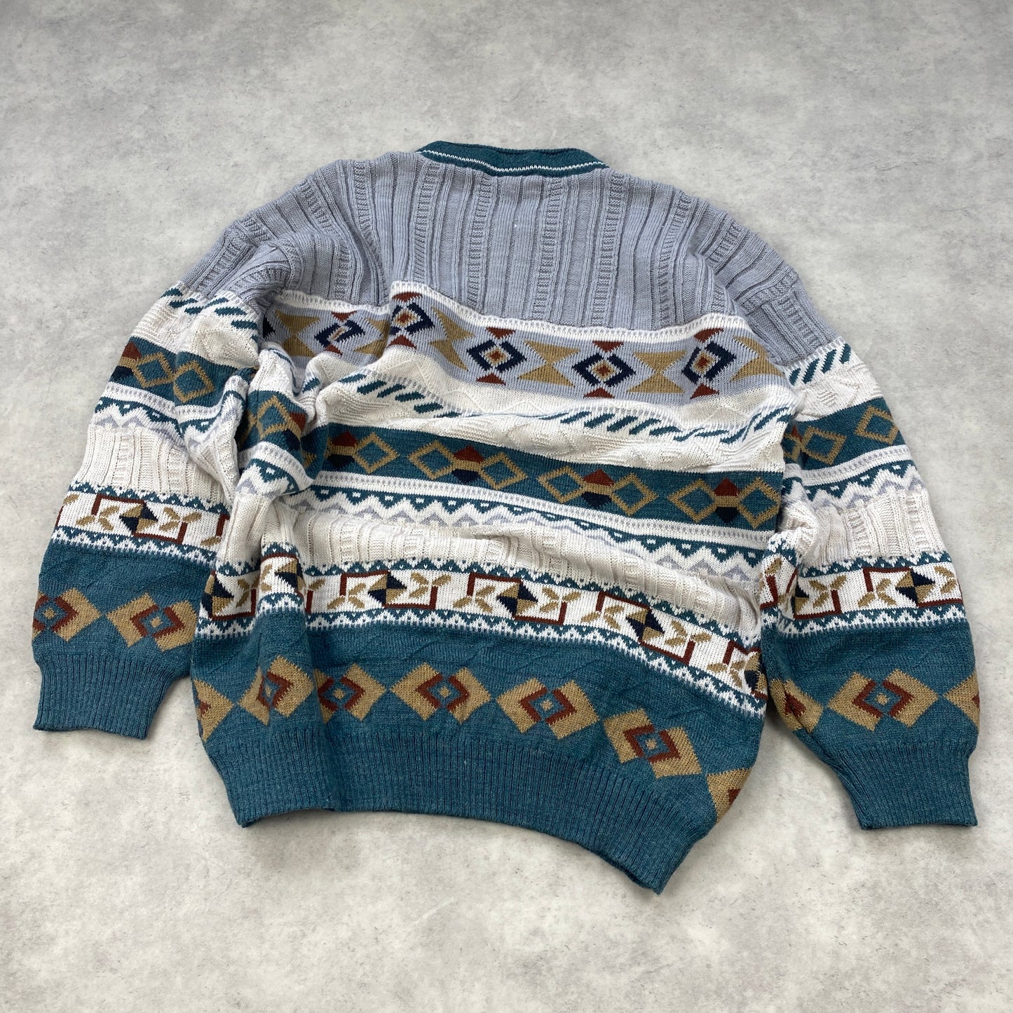 Vintage knit heavyweight sweater (L)